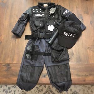 EUC lightweight SWAT/ police costume. 3T-4T